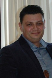Tihomir Zefi, Pula, Zagreb, Labin, Rijeka